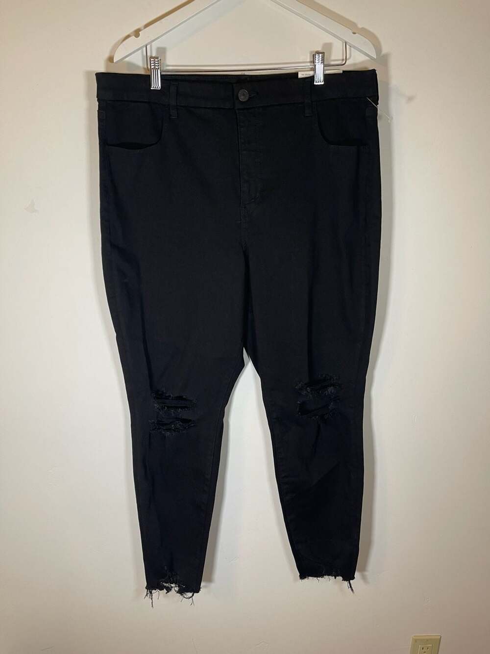 American Eagle Curvy Super Hi-Rise Jegging The Dream Jean Distressed Black